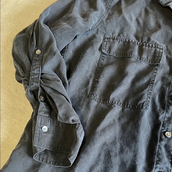 Babaton (Aritzia) 100% Lyocell Classic Black Button-Up Lightweight Shirt Size S - Picture 8 of 12